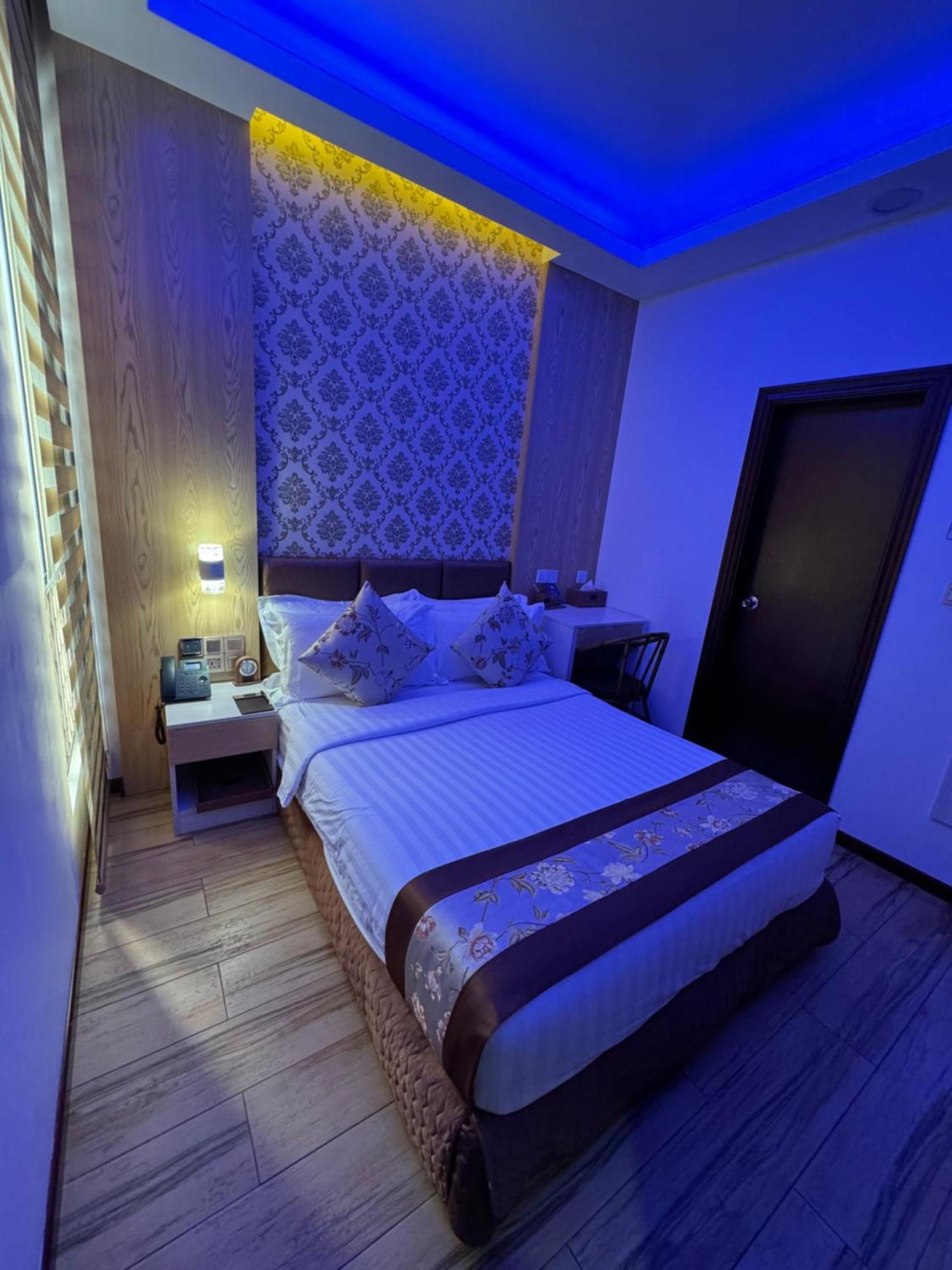 Superior Queen Room Return Airport Transfer on Food & Beverage
